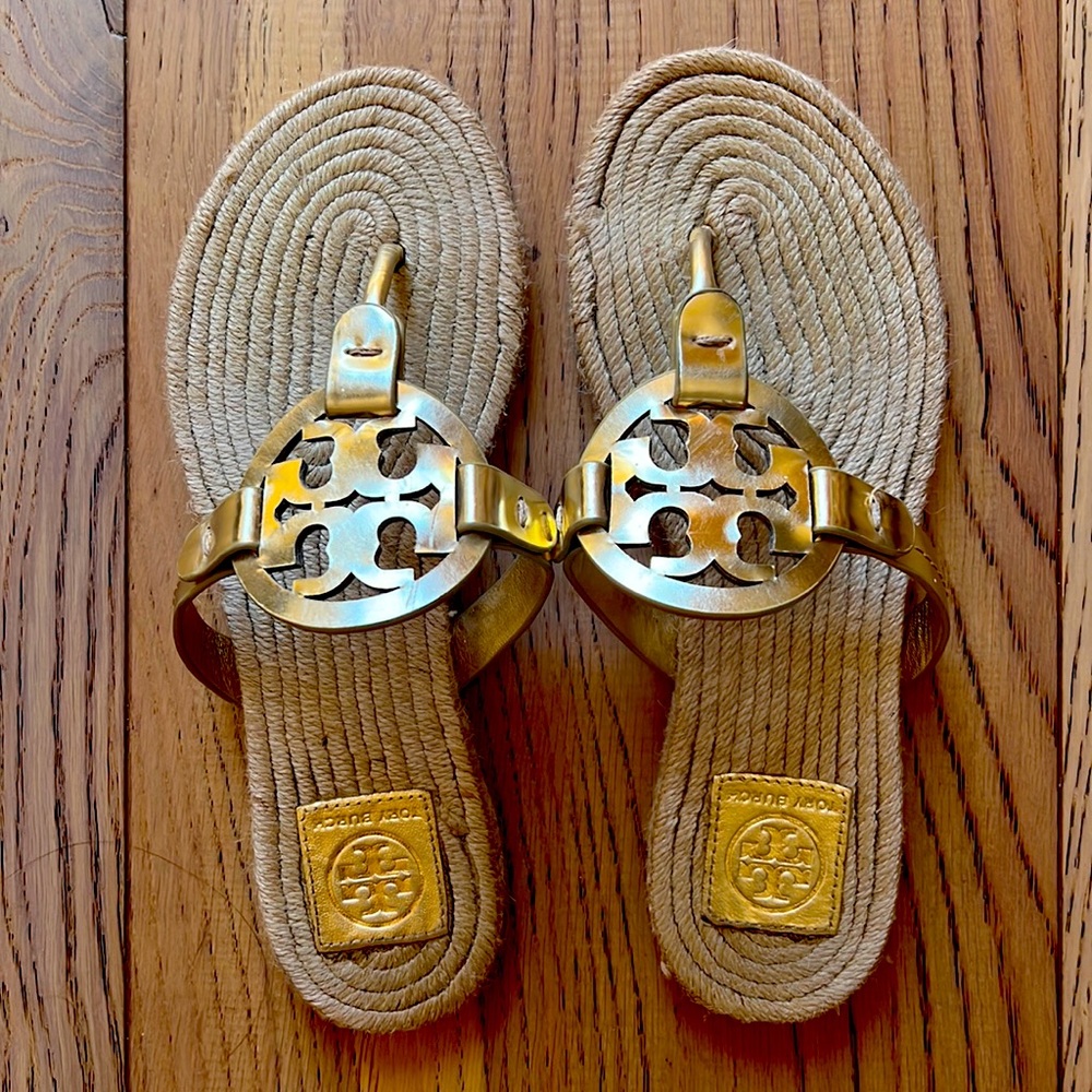 Great condition Tory Burch Miller Gold espadrille sandals. Size 8.5.